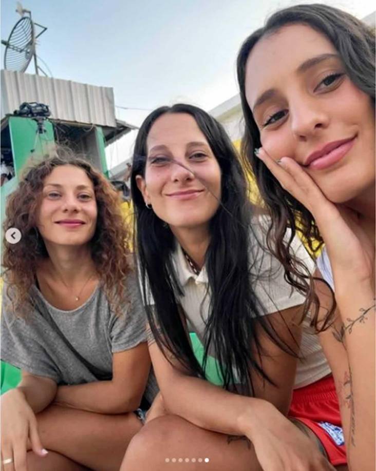 María Pía, Camila e Iara estuvieron en el estadio Carlos Miranda de Comayagua el domingo en el partido del Olimpia que dirige su padre Pedro Troglio contra el Honduras Progreso.