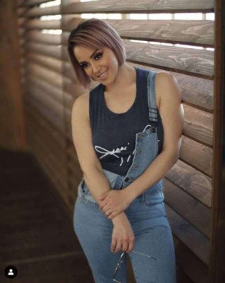 'Y yo sé 100 por ciento eso, que no nos siguen a nosotros, siguen a Jenni, siguen a la ‘Diva de la Banda’. Y yo puedo predicar a una persona, a 100 personas o 10 mil personas, yo no necesito a los medios. ¿Van a boicotearnos por algo que ustedes también tuvieron la culpa?”, cuestionó Rosie.<br/>