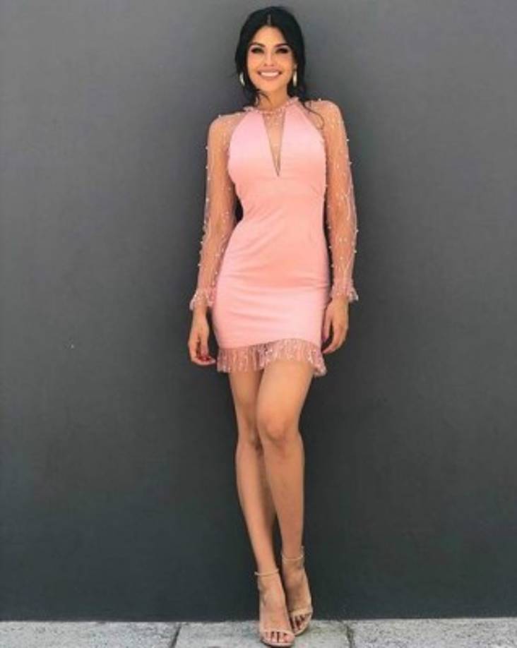 Su sueño por ser Miss Universo, pasó a ser una obsesión. Pero, trató de seguir su vida y decidió estudiar administración en la Universidad de Autónoma de Tamaulipas.