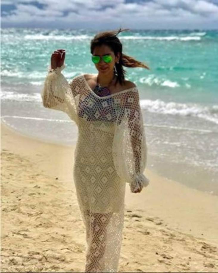 Melissa Valeriano - La presentadora del programa Gente de Televicentro en Roatán.