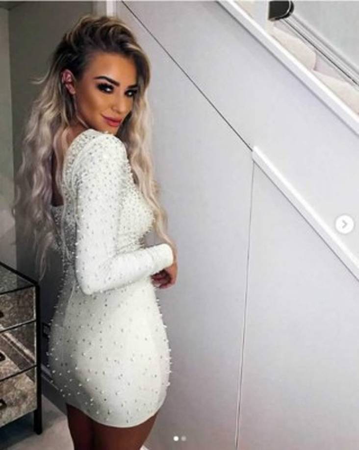 'Mi papá me dijo que si tengo relaciones sexuales en la televisión, tendré que mudarme del país, así que lo descarté. Simplemente no veo por qué alguien lo haría de todos modos. Al final del día, si te gusta alguien, puedes esperar', dijo Taylor en el reality show.