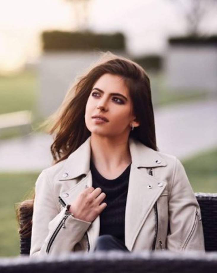 En 2014 aplicó para el prestigioso Berklee College of Music y fue aceptada, por lo que actualmente radica en Boston y tiene una banda con la que recorre la ciudad dando presentaciones.