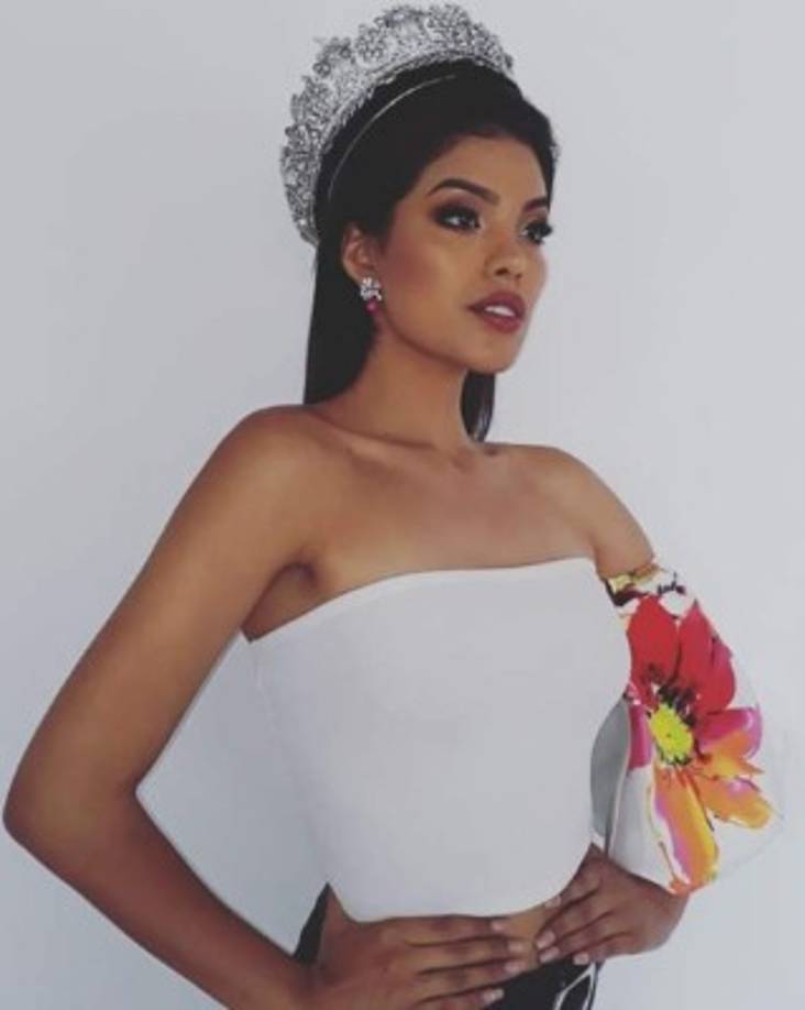 Antes de saber su destitución, la reina de belleza y modelo, colgó en sus redes sociales varias imágenes y mensajes en las que se mostraba muy positiva.