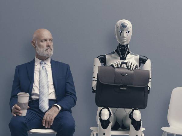 El mercado laboral se ha visto impactado por la implementación de las IA.