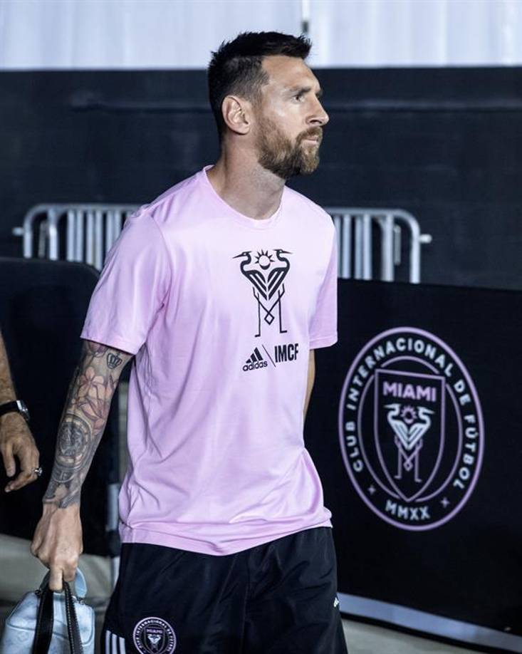 Y concluyó: “Yo me fui a verlo, porque le conozco muy bien a él y conozco muy bien la zona, y no quería, y por respeto a Messi no lo he hecho, porque lo quiero y punto”.