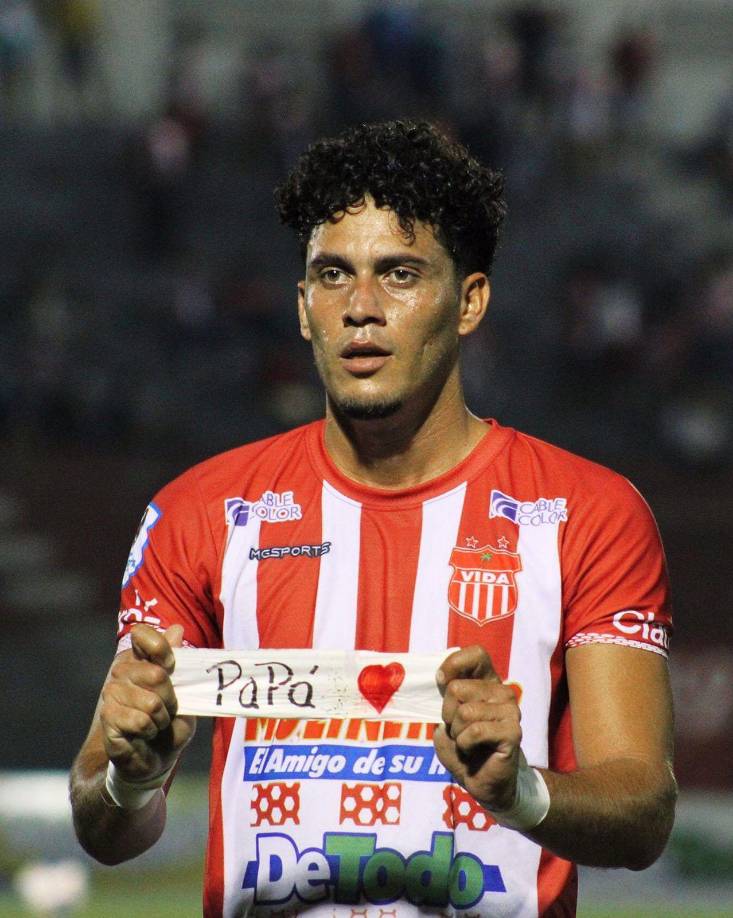 Ángel Tejeda, quien aún no renueva con el Vida, estaría en la órbita de Motagua, como reemplazo de Klusener. Está a la espera de renovar con la entidad ceibeña o negociar con los capitalinos. 