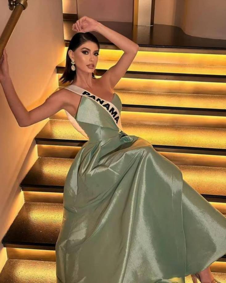 “Agradezco sinceramente el apoyo y cariño que he recibido, y retiro mi agradecimiento a todos aquellos que han confiado en mí durante este proceso”, compartió Mora. Los organizadores del certamen Miss Universo Panamá aseguraron a Mora que el problema había sido “algo de una sola vez” y que ella mantendría su título de Miss Panamá.