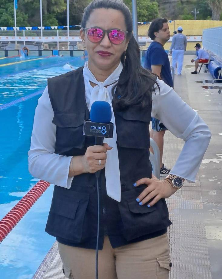 Kenia Torres: Experimentada periodista hondureña.