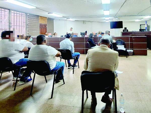 Los acusados en audiencia ayer en Tegucigalpa.