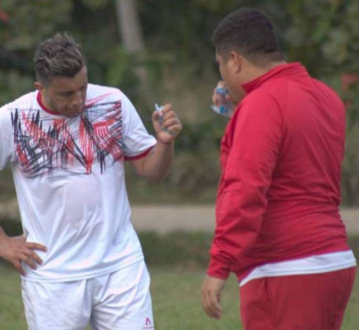 Martin Luque: El futbolista argentino decidió irse de Honduras y aprovechó para interponer una denuncia en contra del Vida por el tema de los salarios atrasados.