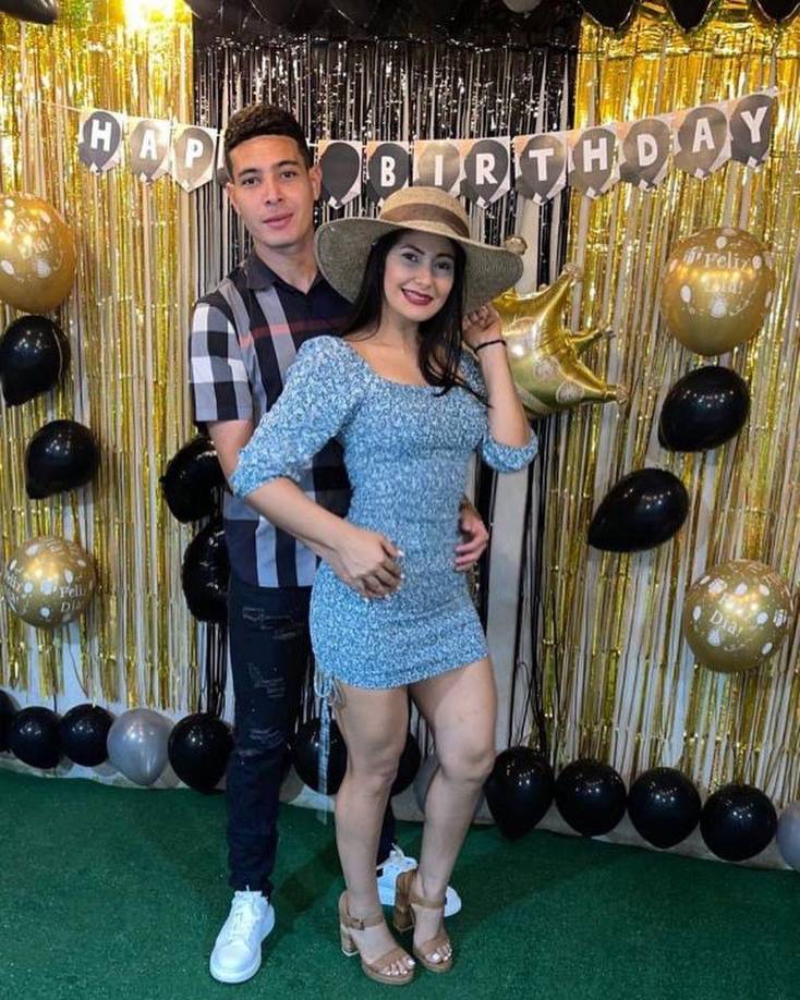 Bella Siloet: La guapa chica es la pareja sentimental del mediocampista Jhow Benavídez del Real España. 