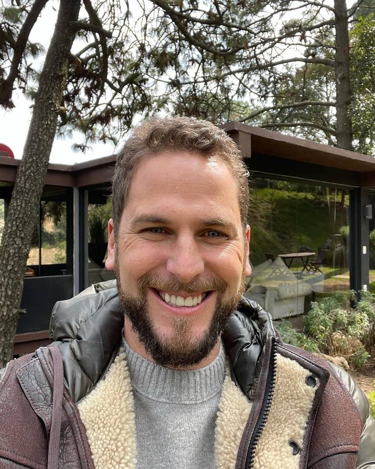 El informante dijo que Martin llevó a su amada a conocer su país. “Así es, Martin creció en Francia, así que obvio fue él quien le enseñó los lugares más hermosos de esta Riviera Francesa; pasearon mucho y aprovechando su estadía por allá, Martin la llevó a presentar con su familia, y la recibieron muy bien”.