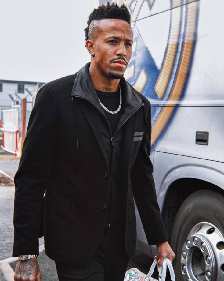 Después de su polémica separación, al jugador se le vio en una nueva, pero corta relación con una influencer brasileña.