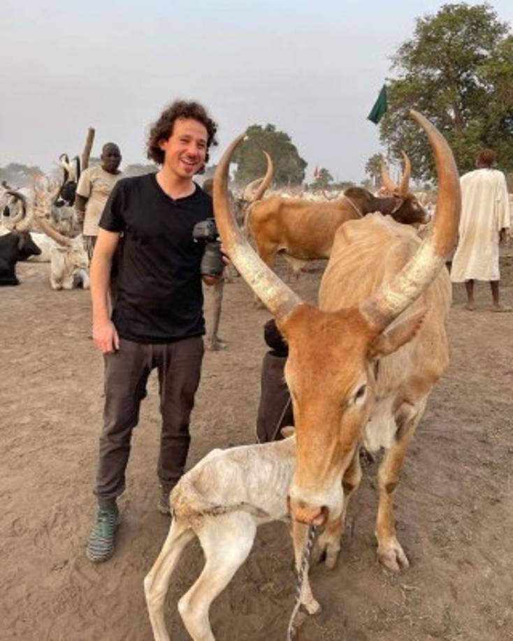 Luisillo el 'Pillo', como también se hace llamar, actualmente cuenta con 35,4 millones de suscriptores en su canal de Youtube, 23.6 millones en Instagram, 14 millones en Facebook y 8,3 millones en Twitter. / Foto Instagram Luisito Comunica.