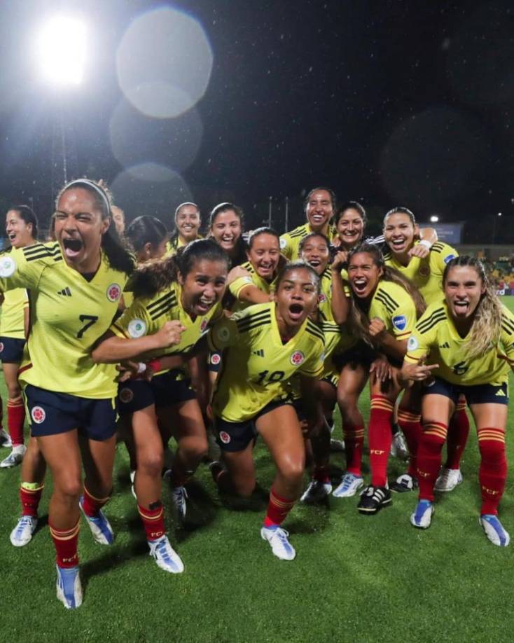 Con la camisa de la selección de Colombia Elexa Bahr también ha jugado en eleminatorias mundialistas y en la pasada Copa América 2022 donde fueron las subcampeonas. Actualmente la delantera tiene 24 años.
