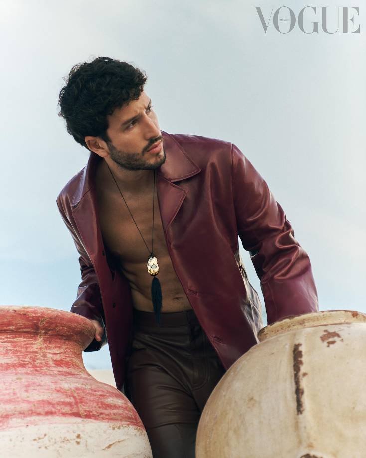 De momento, incidió, está aprendiendo mucho “por el nivel de exigencia” del musical, un trabajo muy distinto al de componer e interpretar sus propias canciones.“Cuando escribes, tú te inventas los tiempos. Acá se trata de entender una obra muy compleja, que es como un reloj donde hay miles de piezas que tienen que trabajar juntas en perfecta sincronía para que dé la hora”, subrayó.