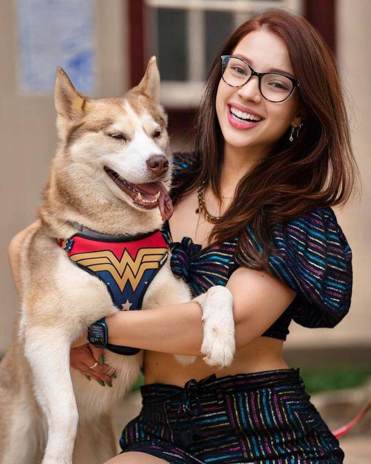 Para atender las solicitudes que llegaron, montó un equipo de trabajo dedicado a la producción y venta de contenidos para el público adulto.