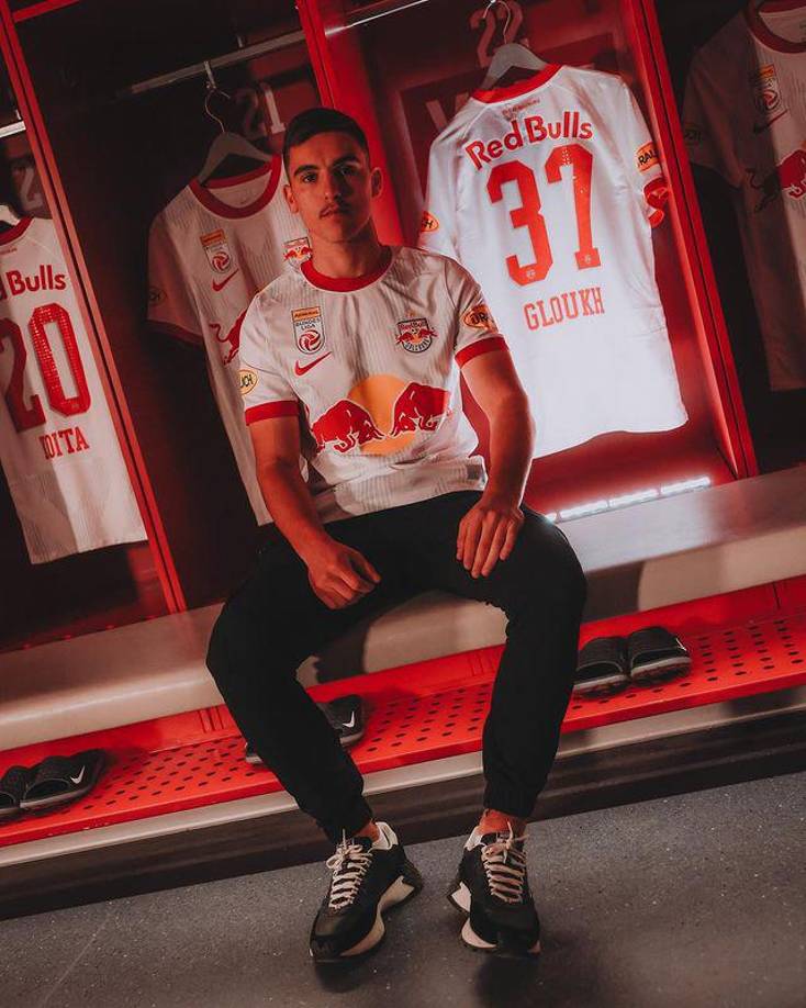 Oscar Gloukh (Israel): El mediapunta deslumbró en el Europeo sub’19 de 2022, en el que Israel sorprendió al luchar de tú a tú en la final con Inglaterra, que solo se impuso en la prórroga. Su rapidez y creatividad llamaron la atención del RB Salzburgo, que lo fichó en enero y ahora le ha impedido estar en Argentina