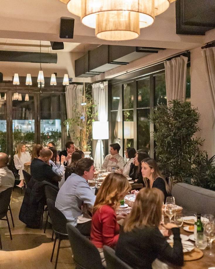 El restaurante italiano fue fundado por el empresario Manuel Campos Guallar y el tenista<b> Rafael Nadal</b>, además tiene como socios al basquetbolista Pau Gasol y ahora al delantero portugués Cristiano Ronaldo.