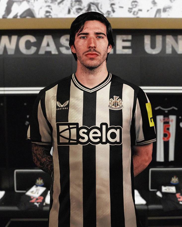 Sandro Tonali - El centrocampista italiano será nuevo juagdor del Newcastle y solo falta que se haga oficial el traspaso. El equipo inglés harán un desembolso importante y Fabrizio Romano ha revelado las cifras del acuerdo: Traspaso por 70 millones de euros más variables, contrato hasta 2029 y un salario de 7 millones de euros anuales, más dos millones por bonues.