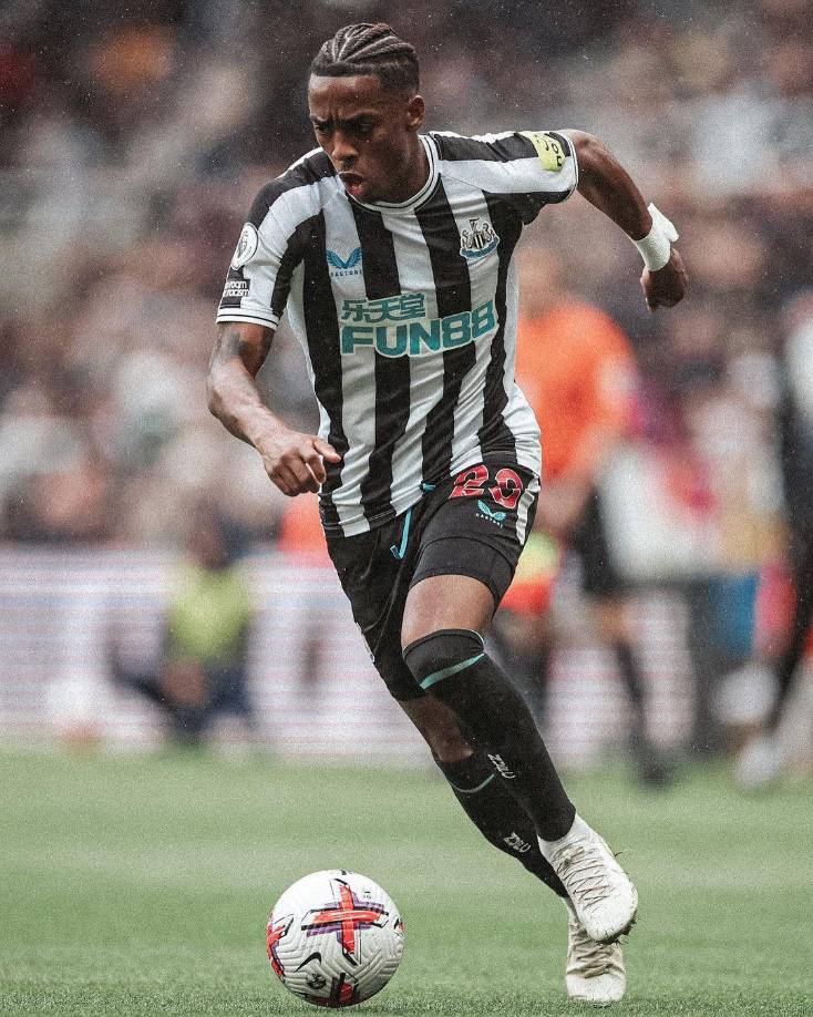 Joe Willock - Mismo caso del anterior, el mediocamista del Newscastle tiene raíces del país caribeño Montserrat.