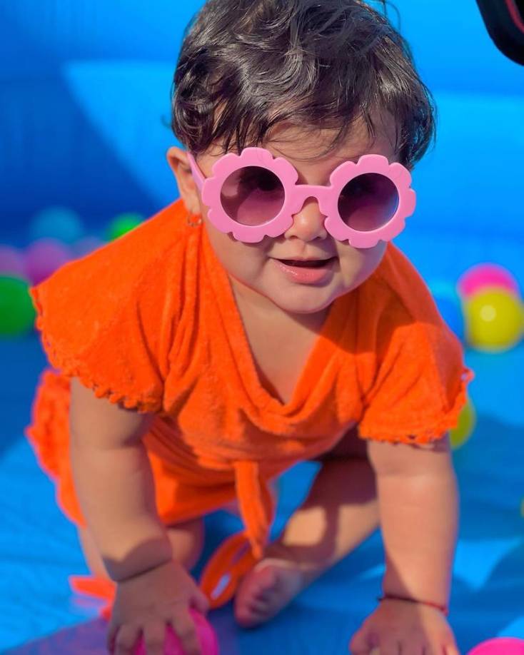 María José es la hija menor de la periodista Cesia Mejía. 