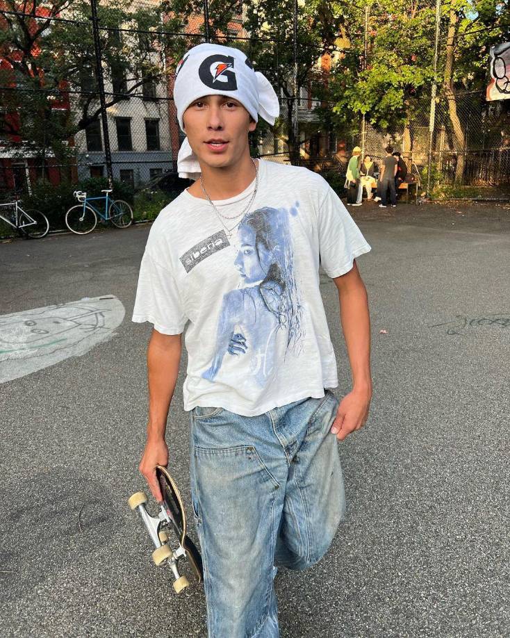 A los 18 años, Mock se mudó a California para perseguir una carrera profesional en el skateboarding. Su gran oportunidad llegó cuando el cantante Frank Ocean publicó un video de Mock patinando en su cuenta de Instagram, lo que lo catapultó a la fama en las redes sociales. Este momento fue crucial para su carrera, abriéndole puertas en el mundo del modelaje y la actuación.