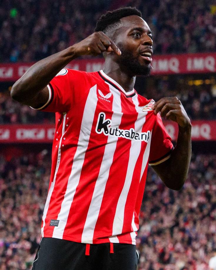 Iñaki Williams le mostró el escudo a su afición y con un gesto de que allí está él.