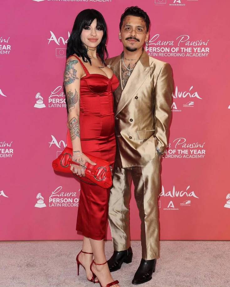 La separación de Christian Nodal y Cazzu ha sido un proceso complicado, especialmente luego del último escándalo por las declaraciones de la rapera que confesó que sí le habían roto el corazón y que ahora su Inti ha visto solo un par de veces a su padre; lo que desató que el mexicano saliera a dar también su versión defendiendo a Ángela Aguilar.