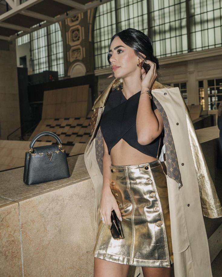 Bruna Biancardi luce vestuarios de reconocidas marcas internacionales.