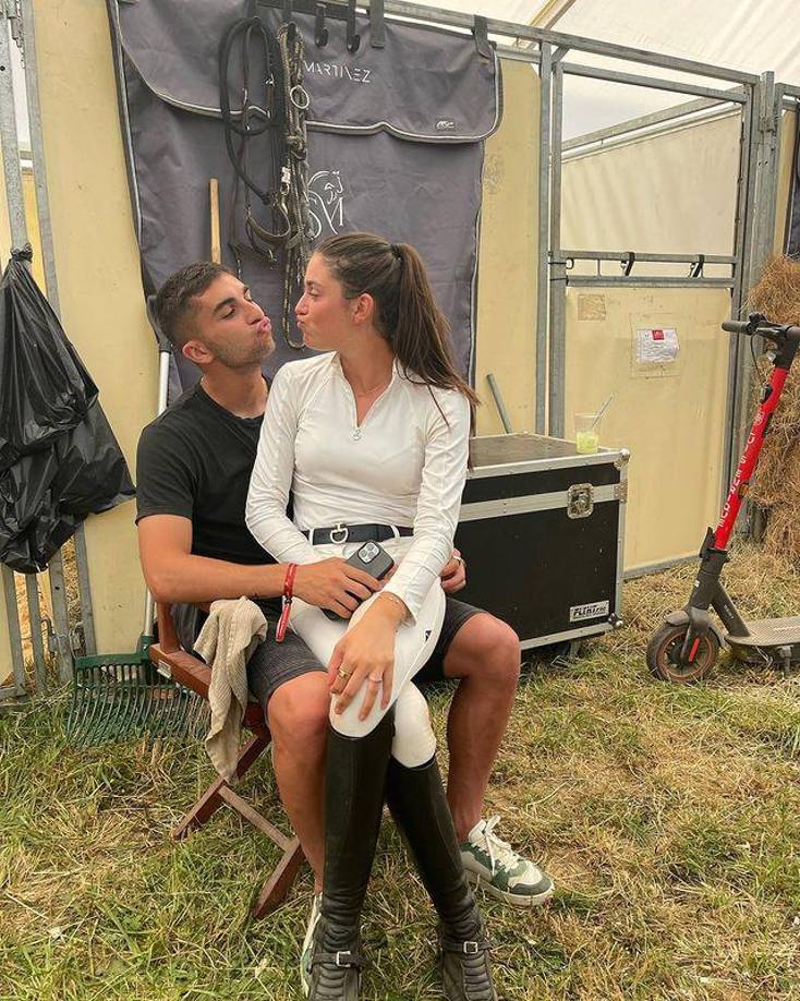 La pareja decidió darse un tiempo desde hace unos meses, ya que su situación no marchaba del todo bien, lo quisieron volver a intentar, pero todo indica que el fin de su relación llegó, así indicaron medios catalanes.