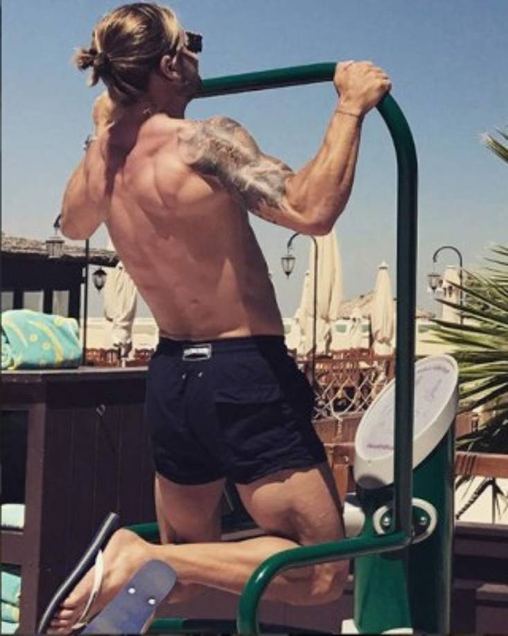 Antes del partido, Gislason tenía unos 30,000 seguidores en su cuenta de Instagram.