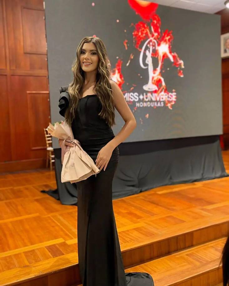 “Inicié un nuevo reto en mi vida, confiando en Dios que será un éxito. Representando mi bella tierra de Santa Bárbara”, escribió en su cuenta de Instagram cuando dio a conocer su postulación en el certamen. 