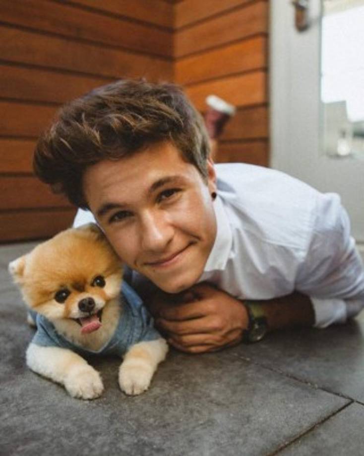 De acuerdo al sitio de 'Las Estrellas', el actor participó como parte del elenco base hasta la temporada 5 de dicho unitario, cuando debido a ofertas laborales en el extranjero se decidió a dejar la serie.