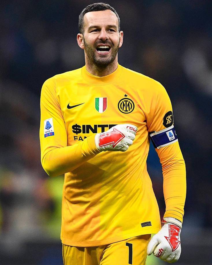 Samir Handanovic (libre): Ya tiene 39 años y es un añadido más a la lista