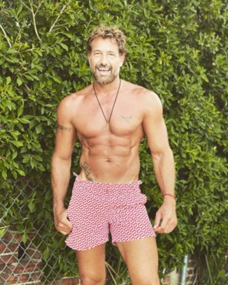 La diva hace cuarentena en Acapulco acompañada de su novio, Gabriel Soto, quien también es un “taco de ojo” para sus fans.