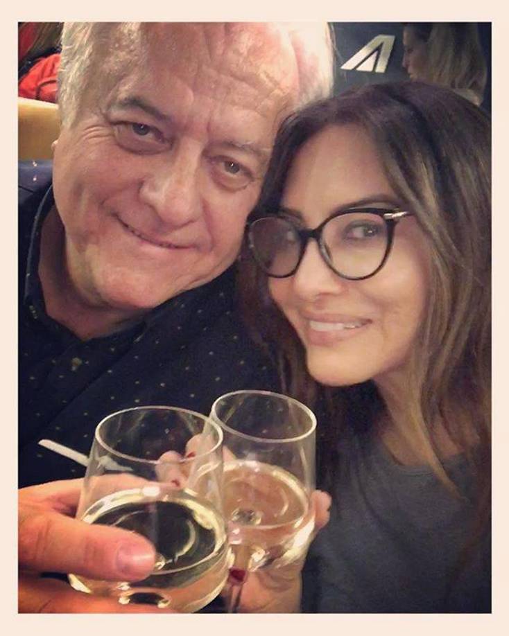 La amante del exesposo de Myriam viajaba junto a Myriam y Jorge, y la cantante nunca fue capaz de advertir que algo extraño pasara, porque asumía que la mujer era parte de su staff.