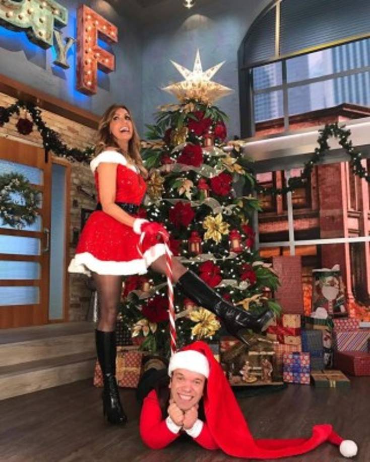 Lili Estefan y Carlitos 'El Productor' en el set de El Gordo y La Flaca.