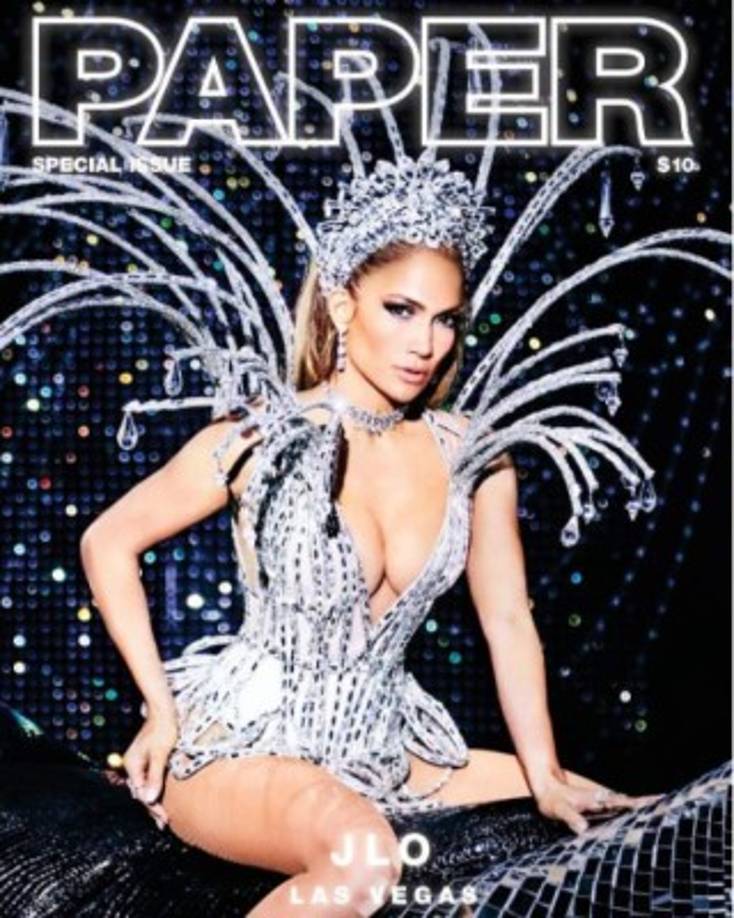 '(Cuando eres madre) De pronto lo único que quieres hacer es una película animada, lo haces hasta gratis', dijo al público antes de dedicar el cover 'I Hope You Dance' a sus hijos Emme Maribel y Maximilian David.