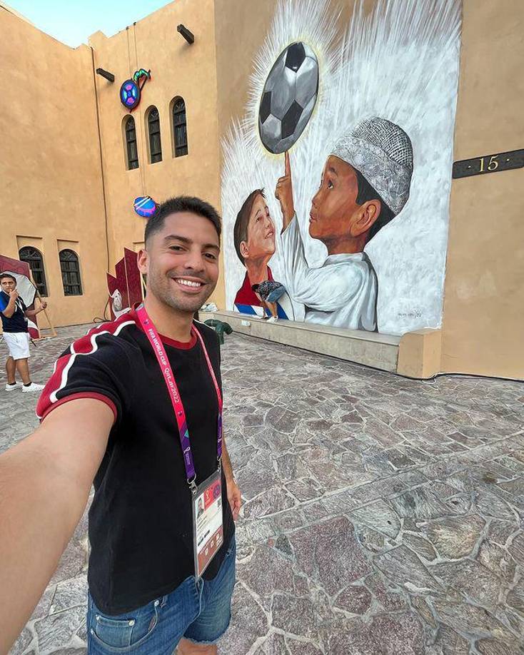 “Le pregunté por el pase imposible que le puso a Molina, me habló de Van Gaal”, comentó.