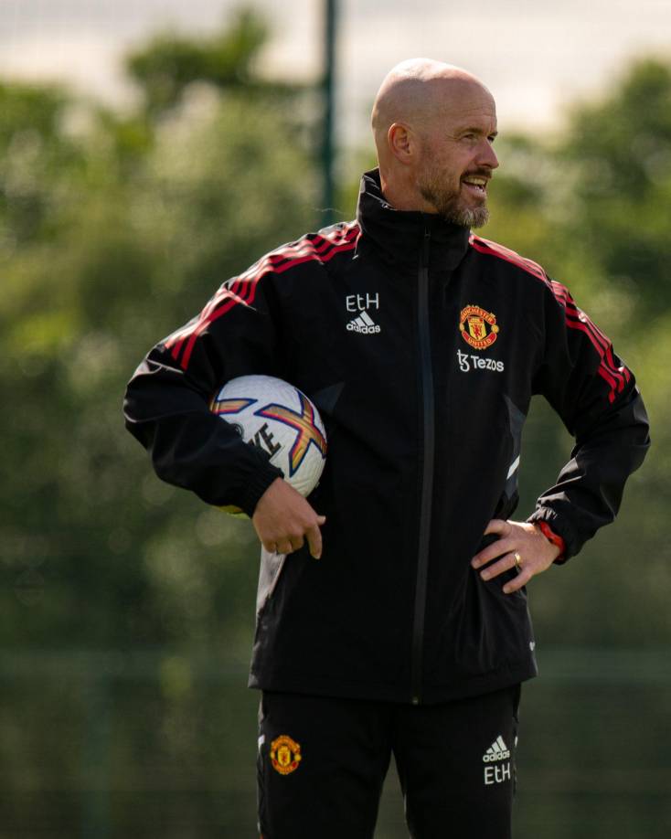 Ten Hag también enfatizó que sus jugadores deben seguir ciertas reglas dentro y fuera del campo, cuidarse y tener una vida privada equilibrada.