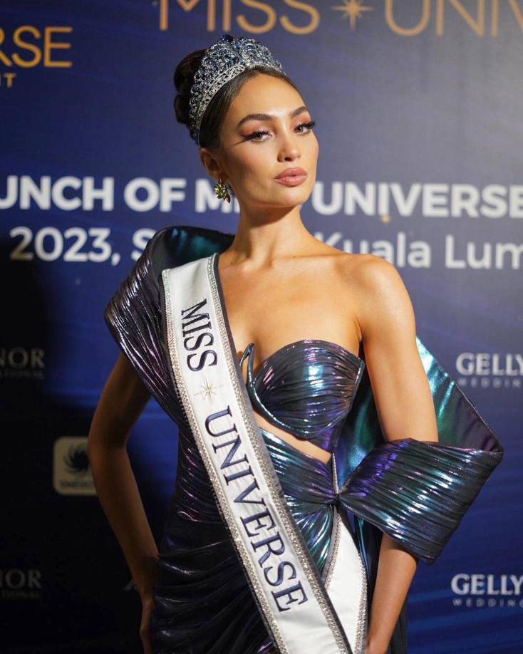 Según Enews será el 28 de febrero que la organización anuncie las licitaciones ganadoras. La organización de Miss Universo ha señalado que: “con la adquisición de la empresa por parte de JKN Global Group, estamos modernizando el sistema de franquicias e implementando nuevas formas de agregar valor al negocio y futuras asociaciones”. Distintos foros especializados han hecho eco a estas informaciones y están a la espera de un comunicado oficial el 28 de este mes.