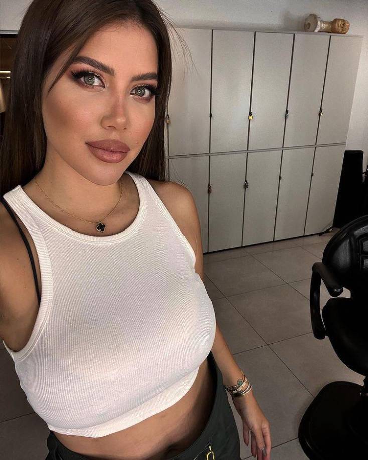 Wanda Nara realizó una dinámica en sus redes sociales respondiendo a sus seguidores todas las dudas en cuanto a su vida privada.