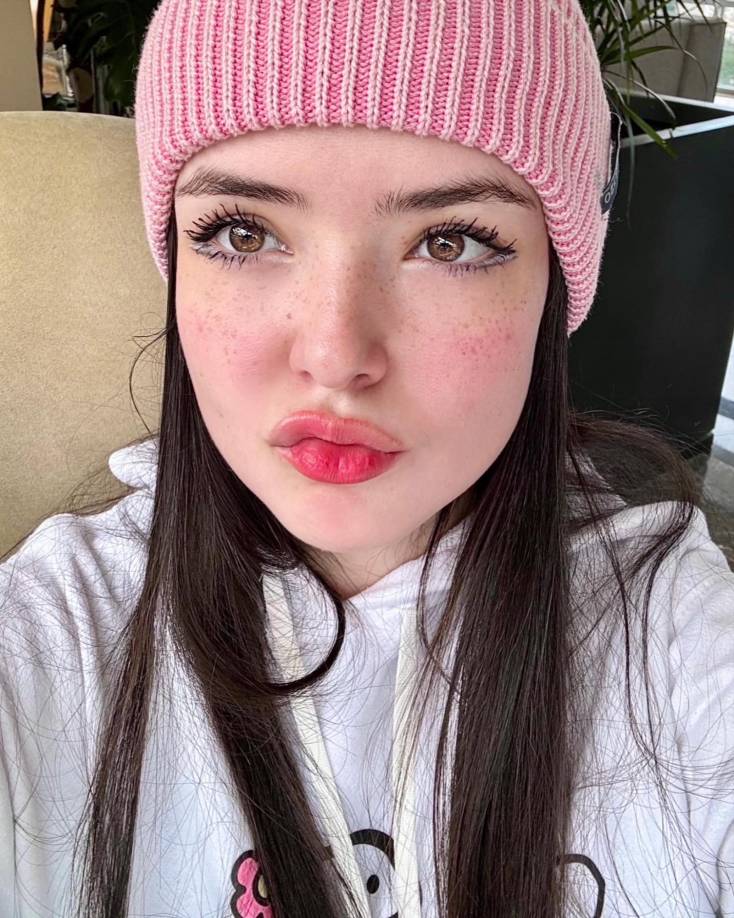 Luego de varios días envuelta en la polémica, Germaine Valentina rompió el silencio y desmintió que ella sea la mujer con la que Cruz Martínez le habría sido, presuntamente, infiel a Alicia Villarreal.