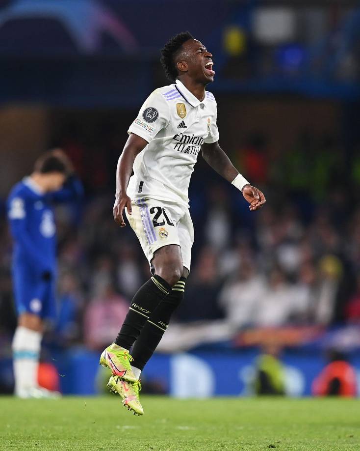 La alegría de Vinicius tras el pitazo final del partido.