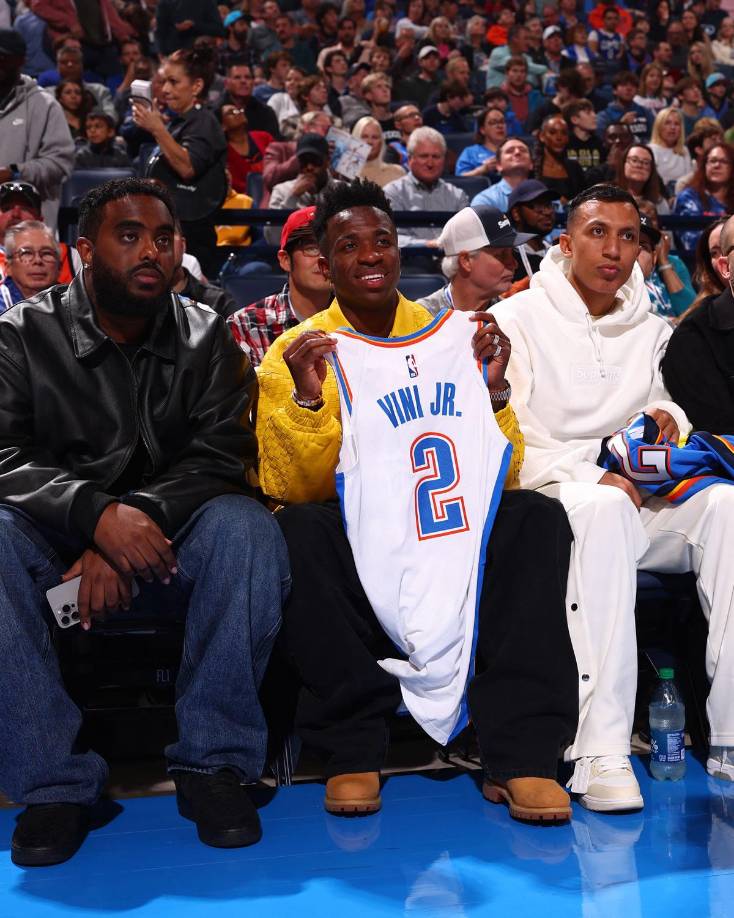 A Vinicius se le vio muy contento durante sus vacaciones navideñas por Estados Unidos.