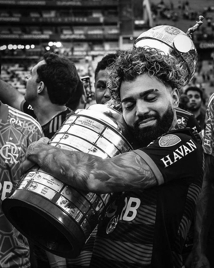 Y es que al parecer, Dhiovanna Barbosa, es tildada de mufa y por esa razón no viajó a Rabat, Marruecos para presenciar el Mundial de Clubes.