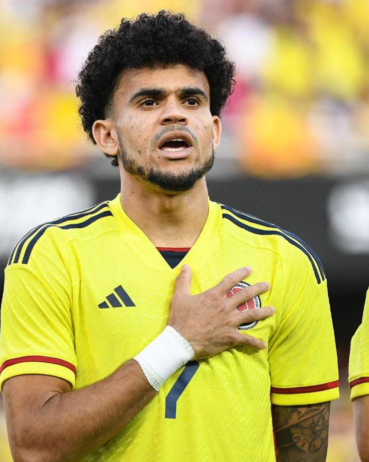 Sin embargo, ese no fue su único mensaje, ya que en sus redes sociales publicó un comunicado hablando por primera vez del tema.