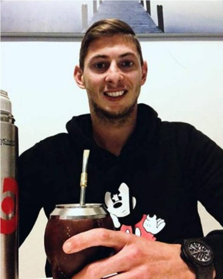 Como todo buen argentino, el delantero Emiliano Sala cargaba su mate.