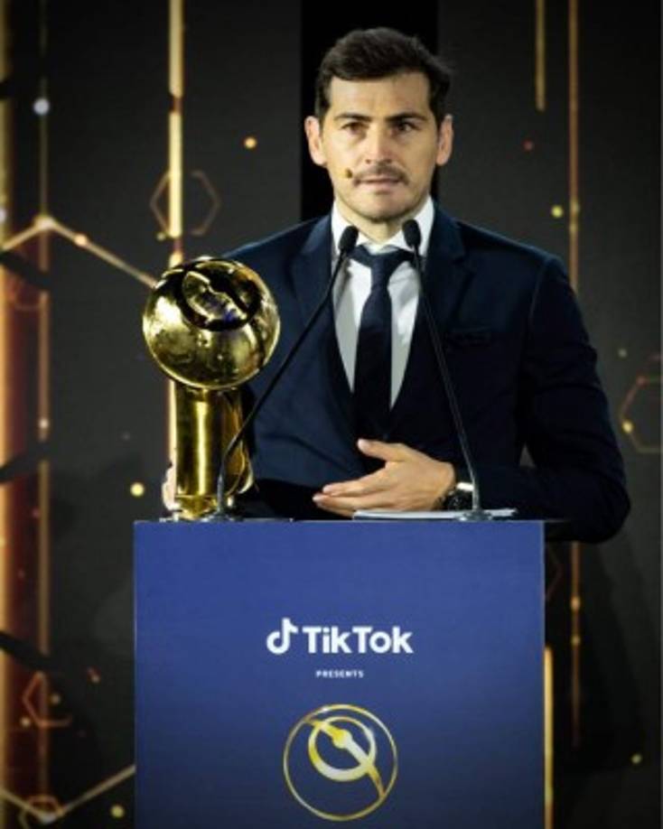 Las alarmas empezaron a saltar cuando Sara Carbonero no acompañó a Iker Casillas el pasado 27 de diciembre a la entrega de los premios Globe Soccer Awards, una importante cita que tuvo lugar en Emiratos Árabes en la que el resto de futbolistas sí acudieron junto a sus esposas.